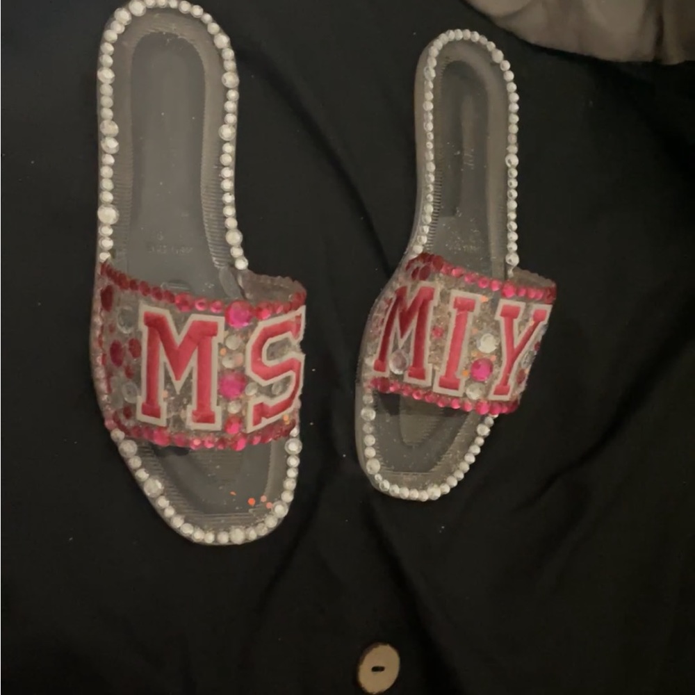 Costume slides